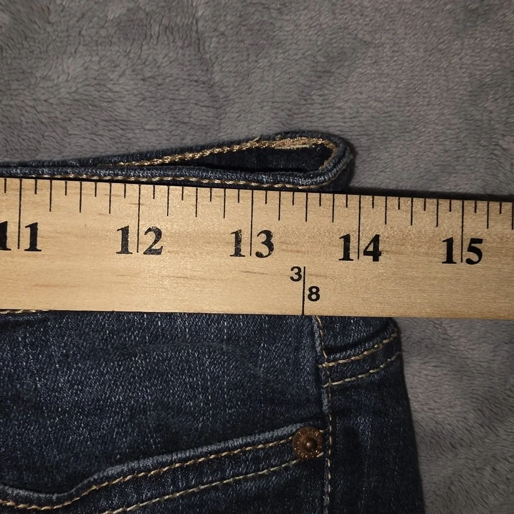 AEROPOSTALE Midi Cuffed Distressed Jean Shorts Size 4‎ Blue Denim Dark Wash